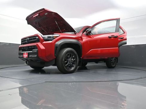 Used 2026 Toyota 4Runner SR5 AWD/4WD image 40