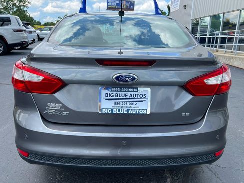 Used 2013 Ford Focus SE FWD image 4