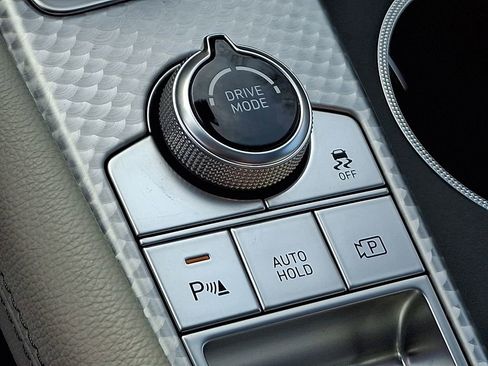 Used 2023 Genesis G70 3.3T w/ Sport Advanced Package image 25