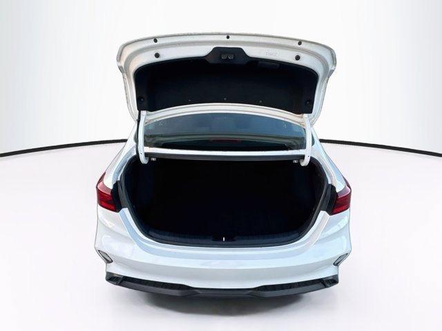 Certified 2023 Kia Forte LXS w/ LXS Technology Package FWD image 23
