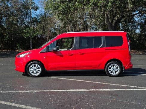 Used 2023 Ford Transit Connect XLT w/ Trailer Tow Package image 8