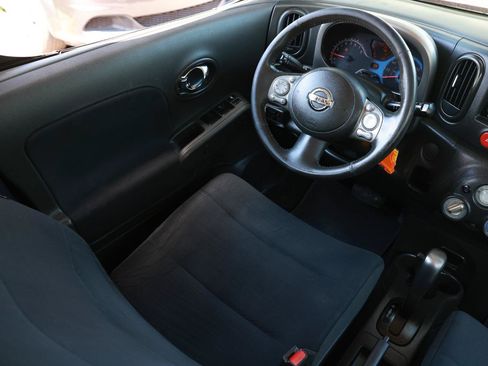 Used 2011 Nissan Cube 1.8 S w/ Interior Designer Pkg FWD image 20