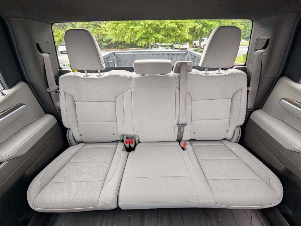 Used 2025 Chevrolet Silverado 1500 LT w/ Protection Package AWD/4WD image 30