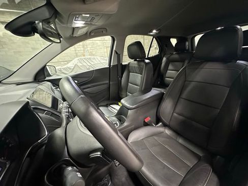 Used 2020 Chevrolet Equinox Premier image 15