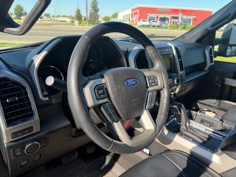 Used 2020 Ford F150 Lariat w/ Equipment Group 502A Luxury AWD/4WD image 20