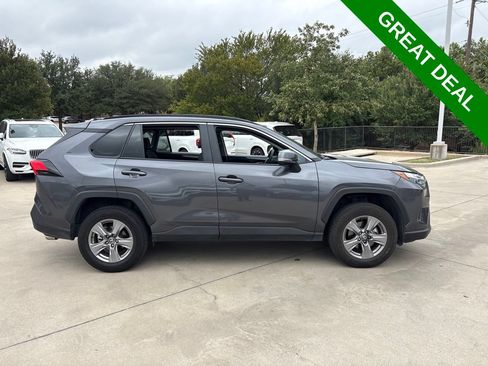 Used 2024 Toyota RAV4 XLE AWD/4WD image 4