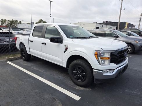 Used 2022 Ford F150 XLT w/ Trailer Tow Package image 10