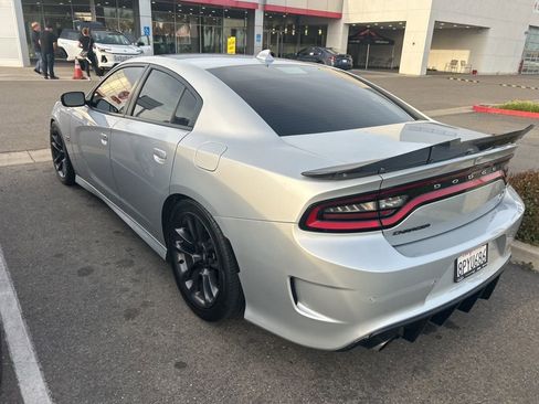 Used 2020 Dodge Charger Scat Pack RWD image 7