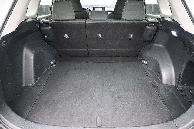 Used 2021 Toyota RAV4 XLE w/ Convenience Package FWD image 35