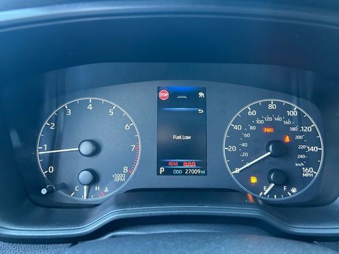 Used 2023 Toyota Corolla SE w/ SE Premium Package image 22