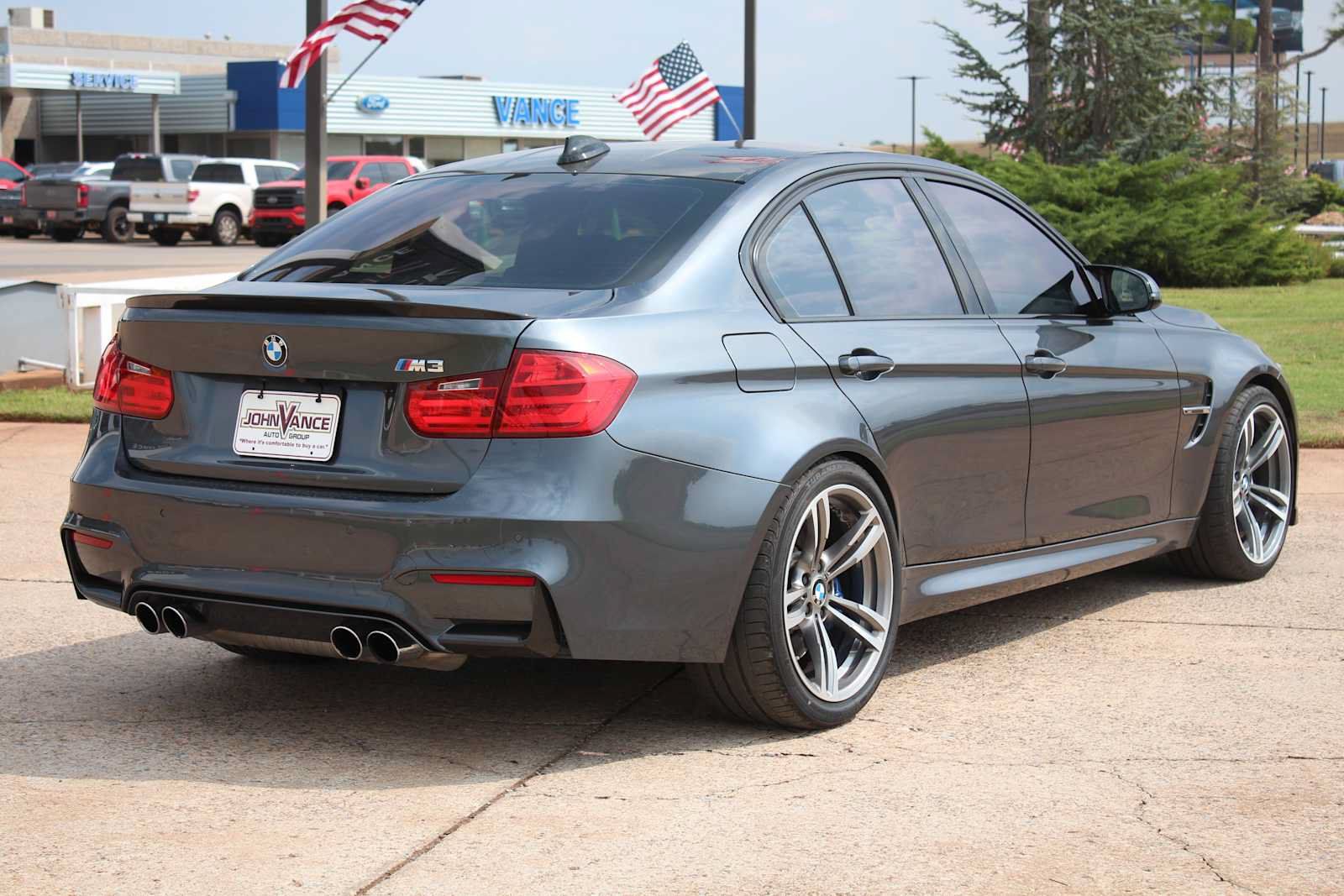 Used 2015 BMW M3 RWD image 8