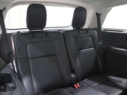 New 2026 Lincoln Aviator 2WD image 27