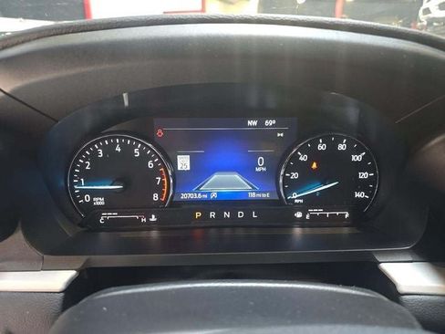 Used 2024 Ford Explorer XLT w/ Equipment Group 202A AWD/4WD image 12
