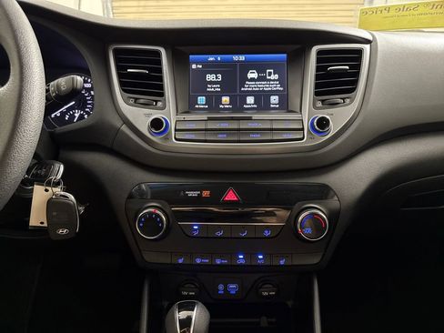 Used 2018 Hyundai Tucson SEL image 16