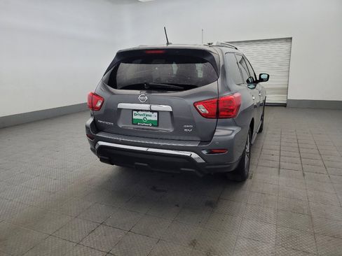 Used 2017 Nissan Pathfinder SV AWD/4WD image 7