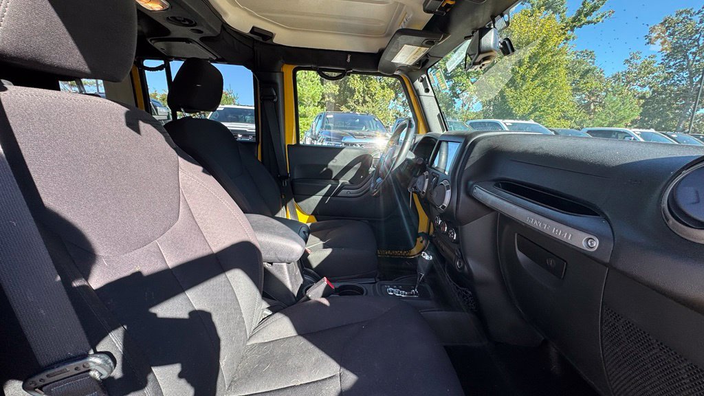 Used 2015 Jeep Wrangler Unlimited Sport AWD/4WD image 8