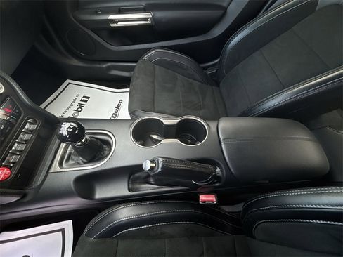 Used 2016 Ford Mustang Shelby GT350 w/ Technology Package image 27
