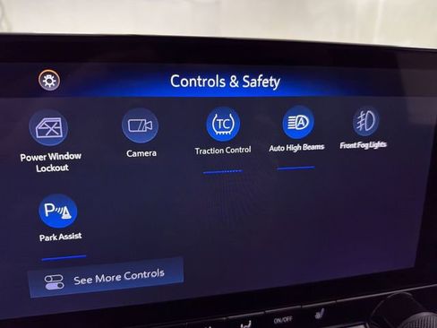 Certified 2024 Chevrolet Colorado LT w/ LT Convenience Package III image 28