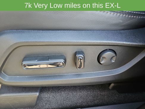 Used 2025 Honda Pilot EX-L image 36