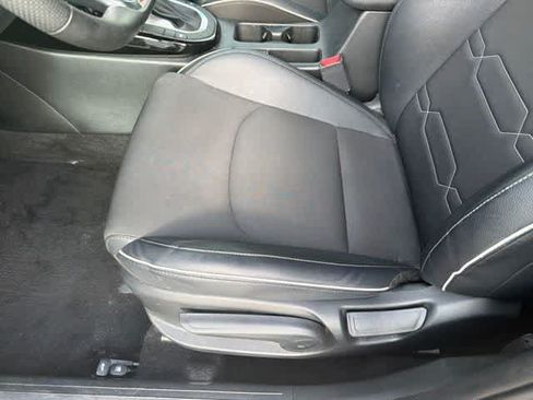 Used 2023 Kia Forte GT-Line w/ GT-Line Technology Package FWD image 11