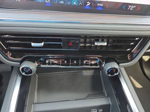 New 2026 Chevrolet Suburban LS RWD image 18