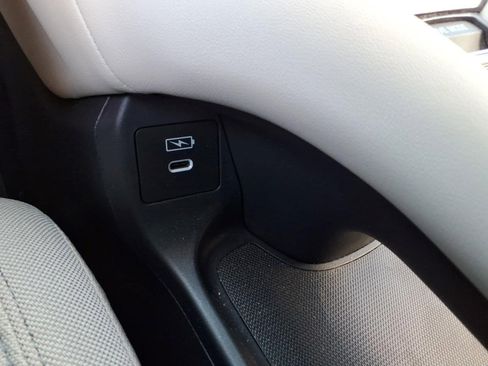 Used 2025 Honda HR-V LX image 20