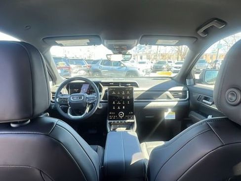 New 2026 GMC Terrain Elevation w/ Elevation Premium Package AWD/4WD image 24
