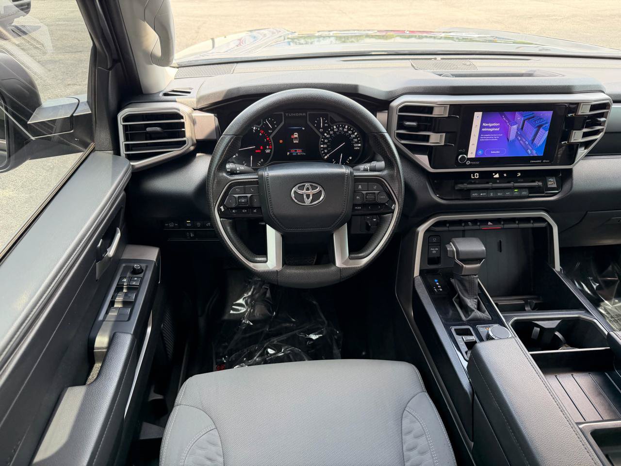 Used 2022 Toyota Tundra SR5 AWD/4WD image 15