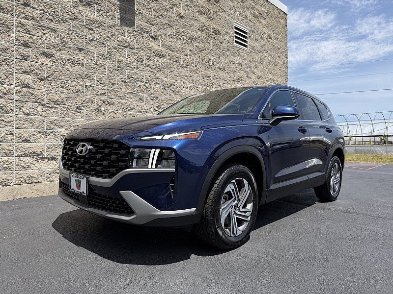 Used 2023 Hyundai Santa Fe SE AWD/4WD image 4