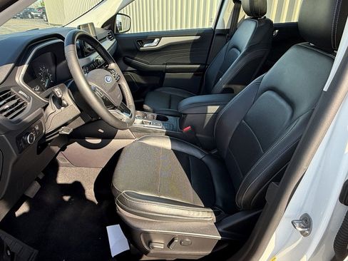 Used 2022 Ford Escape SEL image 5