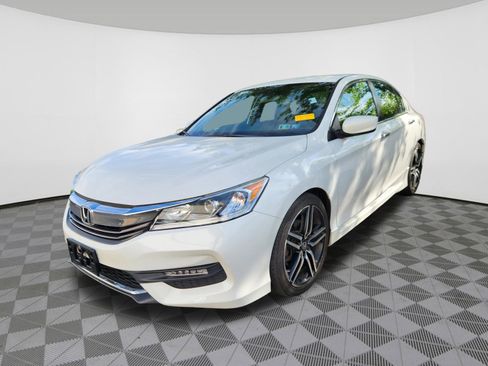 Used 2016 Honda Accord Sport image 2