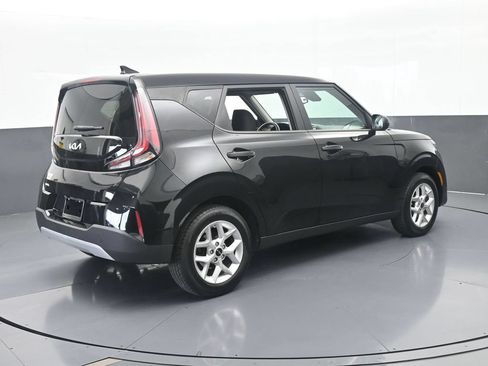 Used 2023 Kia Soul S FWD image 6