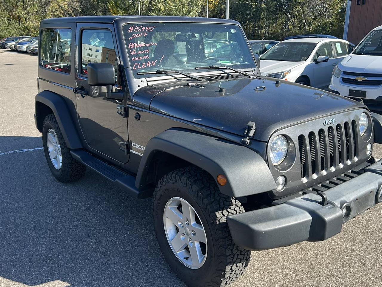 Used 2017 Jeep Wrangler Sport w/ Quick Order Package 24S AWD/4WD image 3