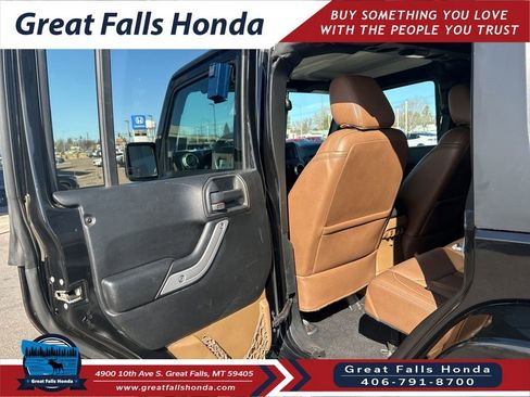 Used 2017 Jeep Wrangler Unlimited Sahara w/ Dual Top Group image 20