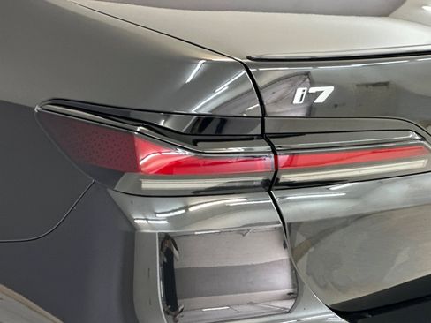 Certified 2024 BMW i7 xDrive60 AWD/4WD image 12
