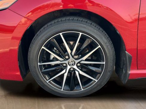 Used 2023 Toyota Camry SE image 19