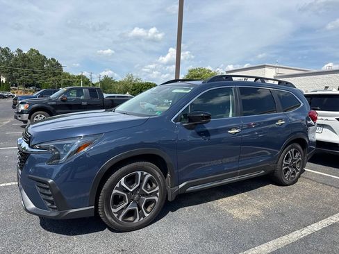 Used 2024 Subaru Ascent Touring w/ Popular Package #2 AWD/4WD image 5