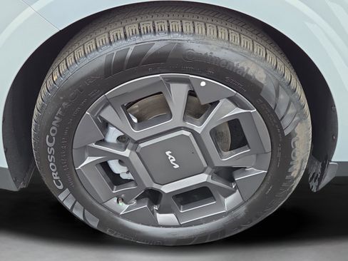 New 2026 Kia Carnival EX FWD image 9
