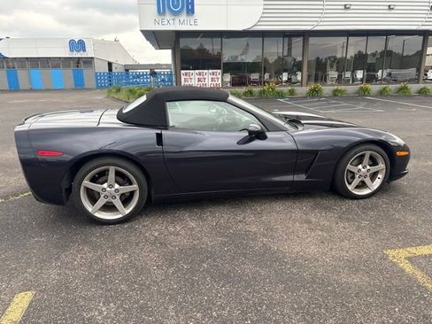 Used 2013 Chevrolet Corvette Convertible RWD image 6
