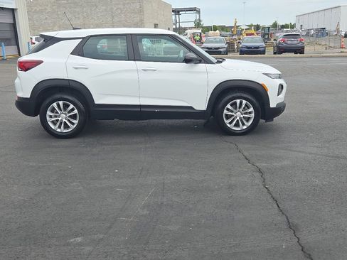Used 2022 Chevrolet TrailBlazer LS FWD image 8