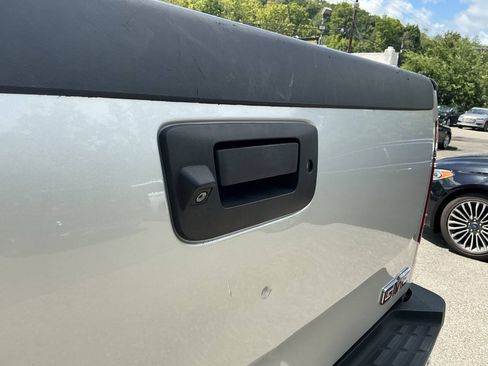 Used 2014 GMC Sierra 2500 SLE w/ SLE Preferred Package AWD/4WD image 20