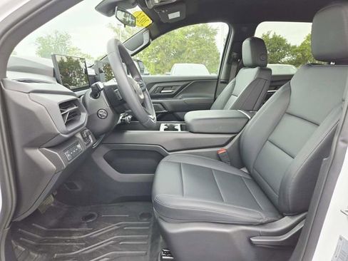 Used 2024 Chevrolet Silverado EV W/T image 8