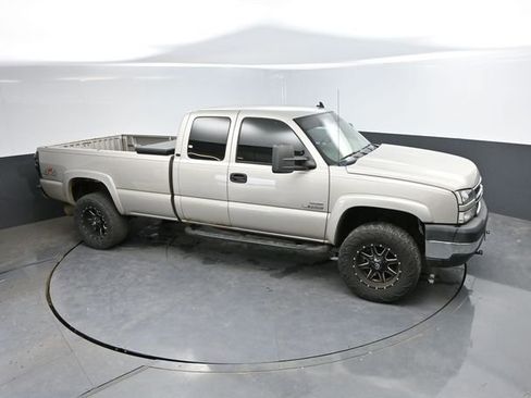 Used 2006 Chevrolet Silverado 3500 LT w/ Heavy-Duty Power Package AWD/4WD image 24
