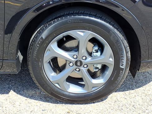 Used 2023 Ford Escape ST-Line w/ Tech Pack #1 AWD/4WD image 10