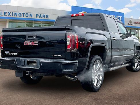 Used 2018 GMC Sierra 1500 Denali w/ Denali Ultimate Package image 12