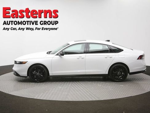 Used 2025 Honda Accord SE image 59