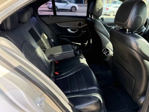 Used 2020 Mercedes-Benz C 300 4MATIC Sedan image 33