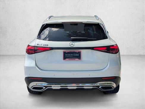 Certified 2026 Mercedes-Benz GLC 300 image 7