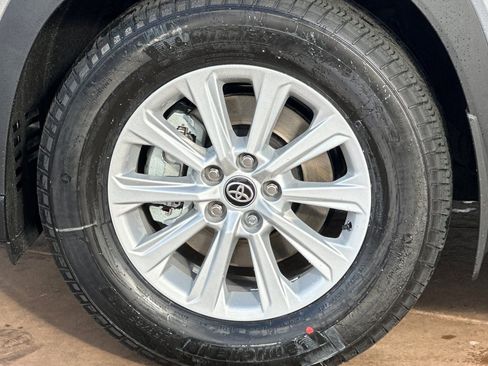 New 2026 Toyota Grand Highlander XLE image 35