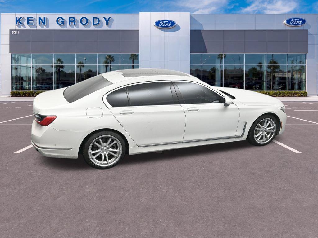 Used 2020 BMW 740i RWD image 13